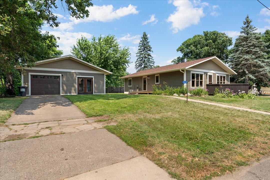 Residential 7114776