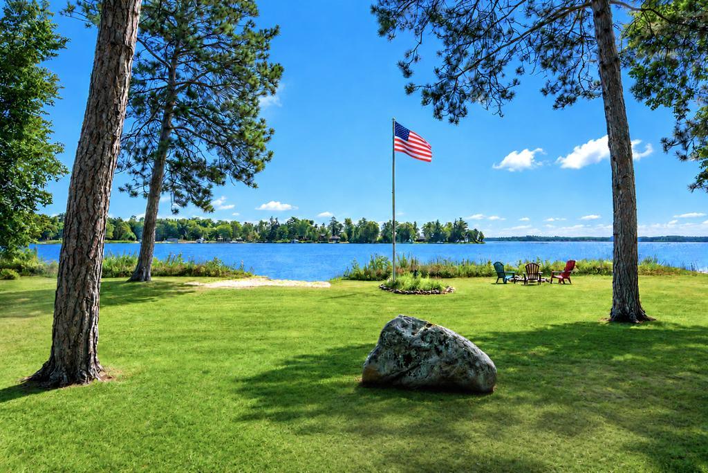 Lakehome 7114928