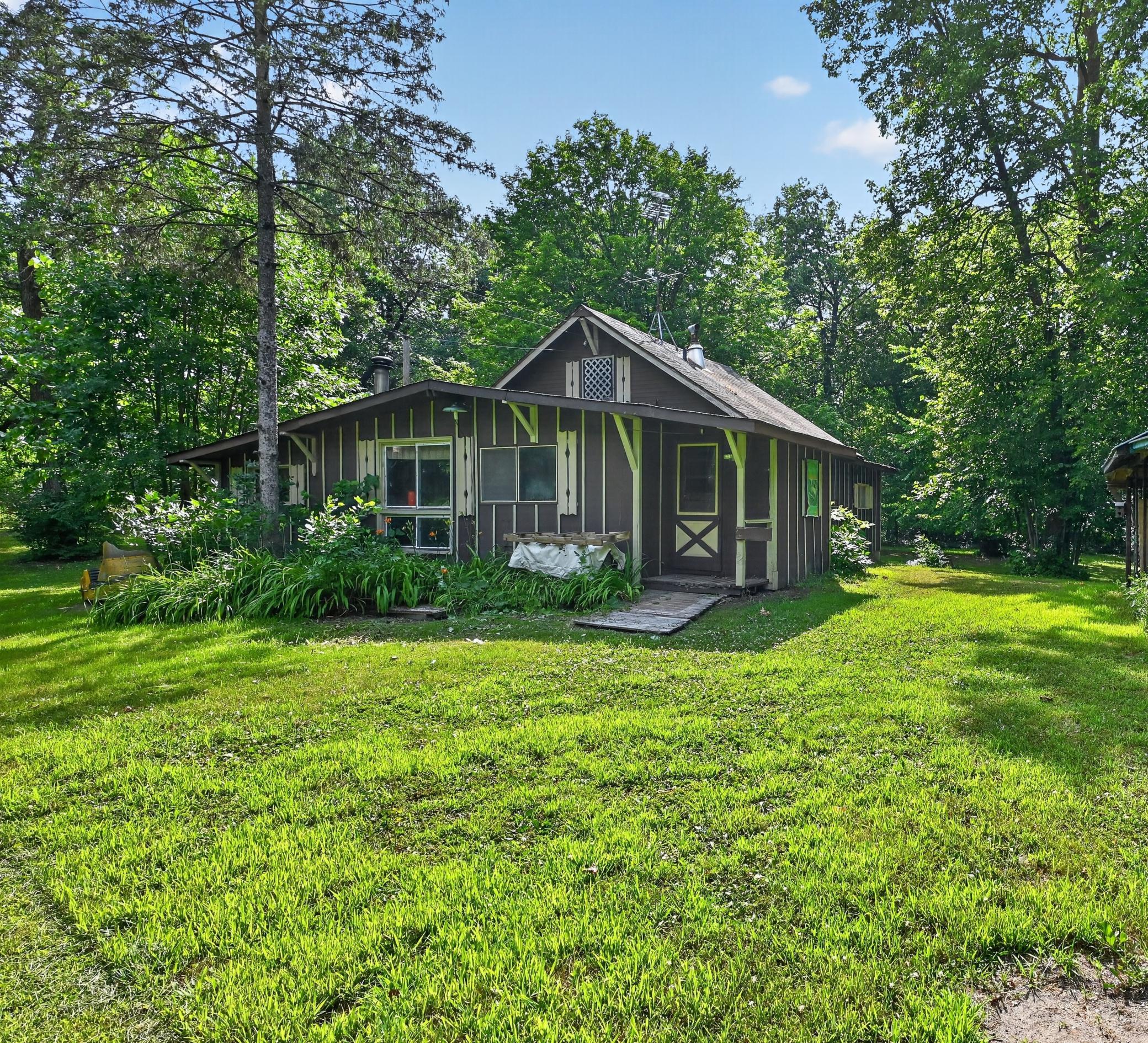 Residential 7115351