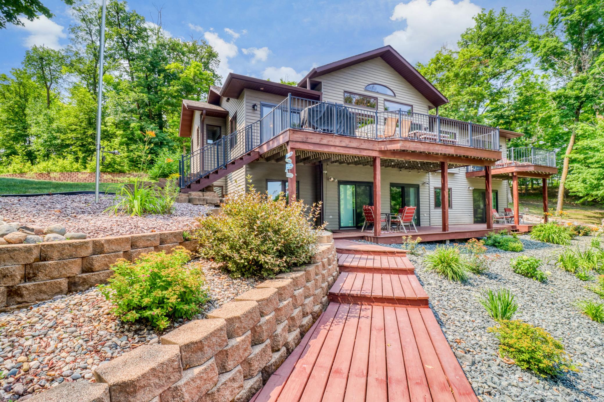 Lakehome 7115481