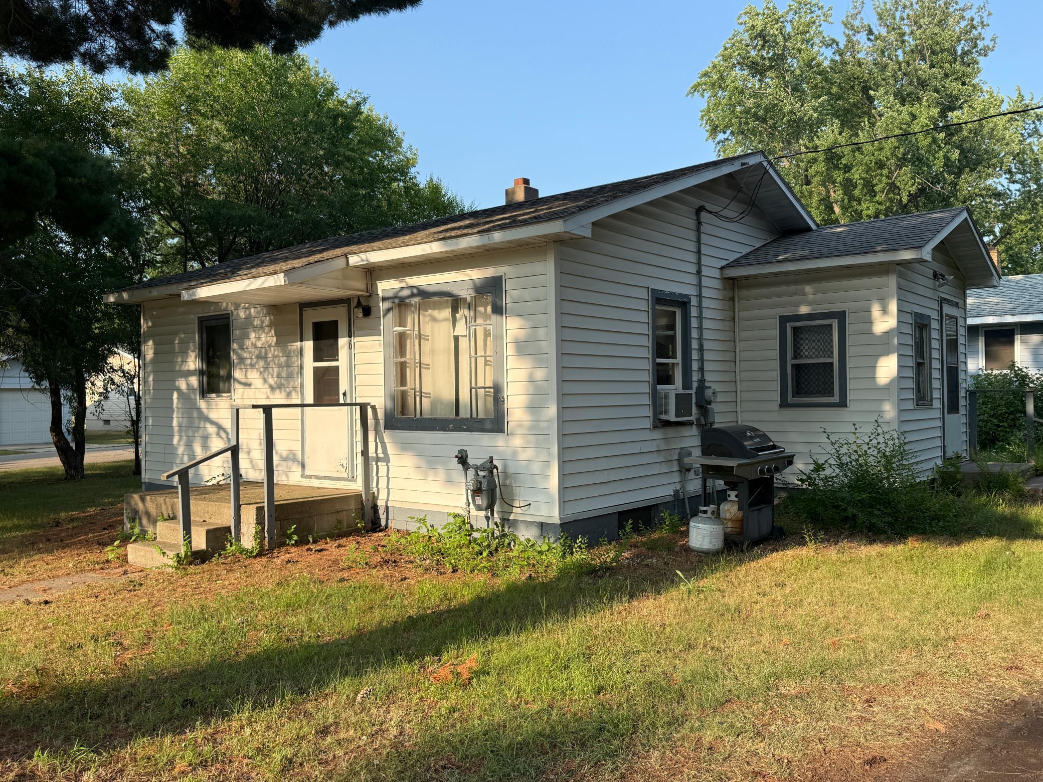 Residential 7116322