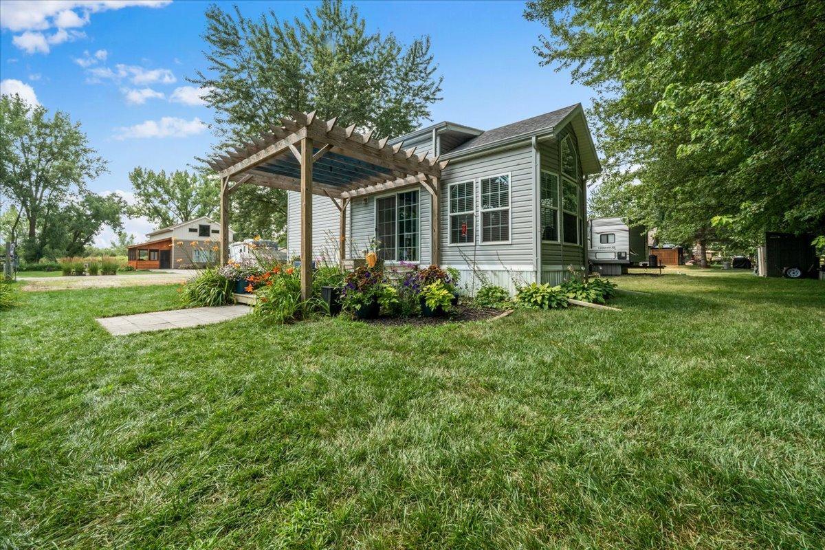 Lakehome 7118317