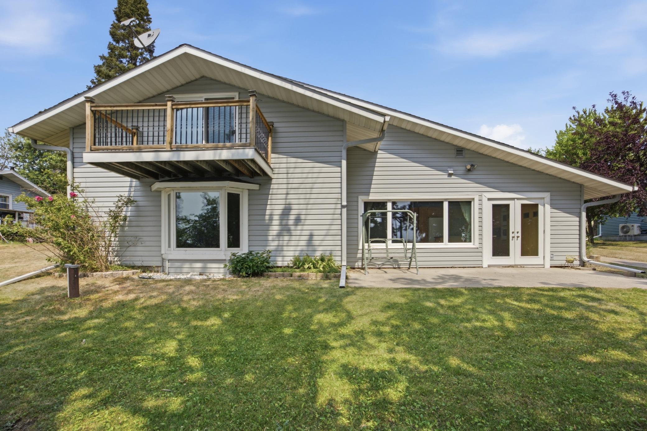 Lakehome 7118324
