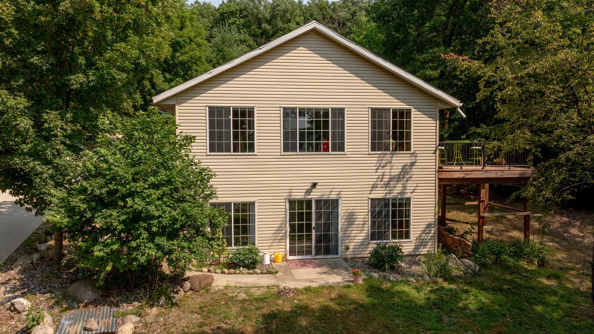 Lakehome 7120285