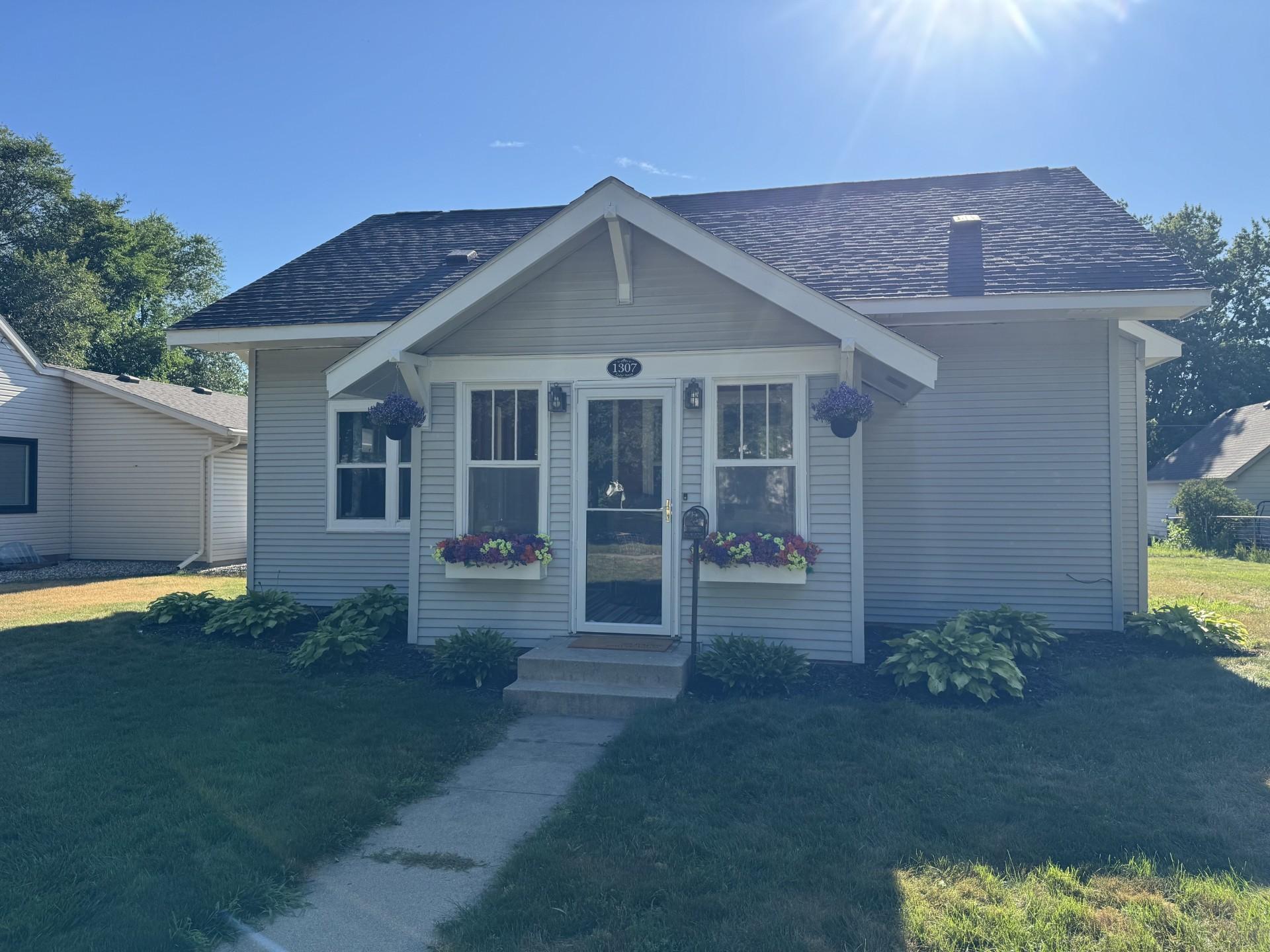 Residential 7120389