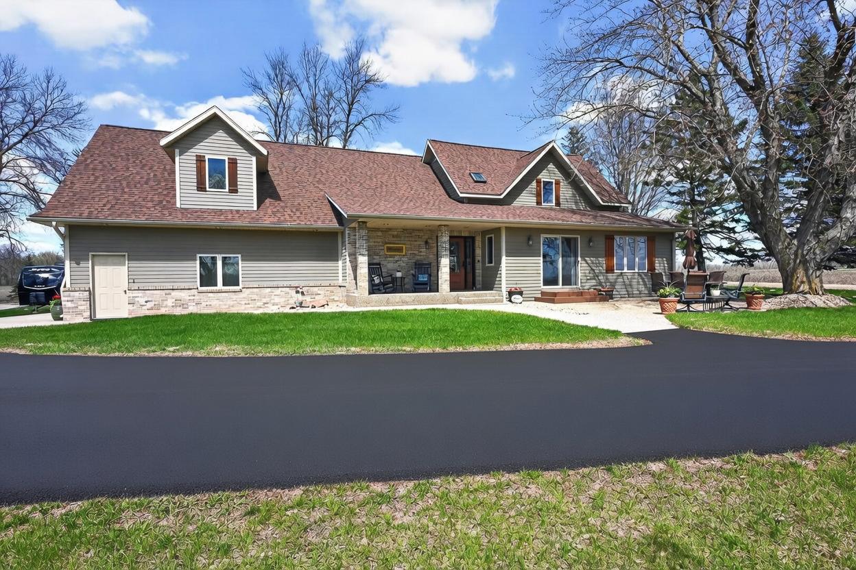 Residential 7120860