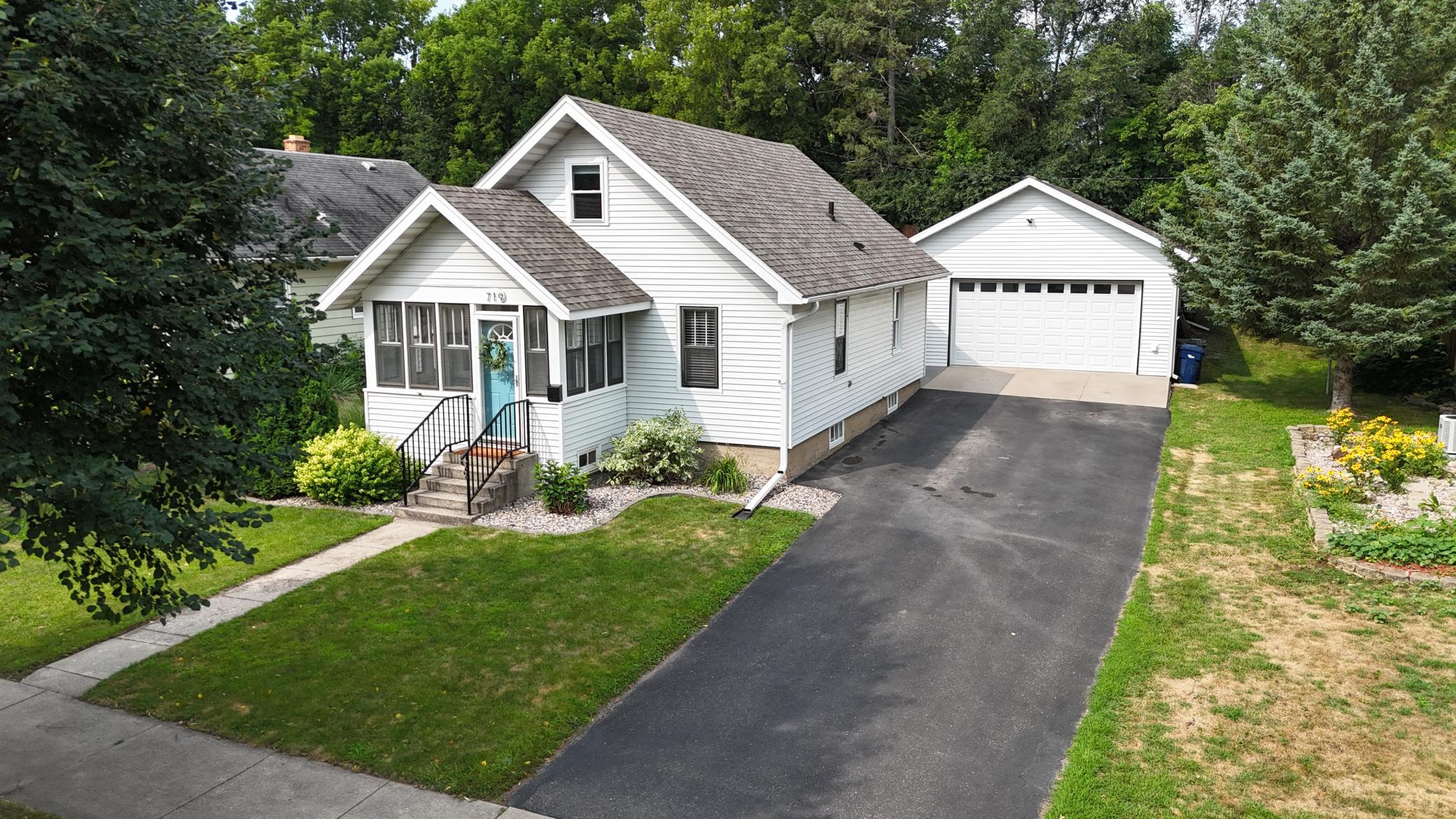 Residential 7121549