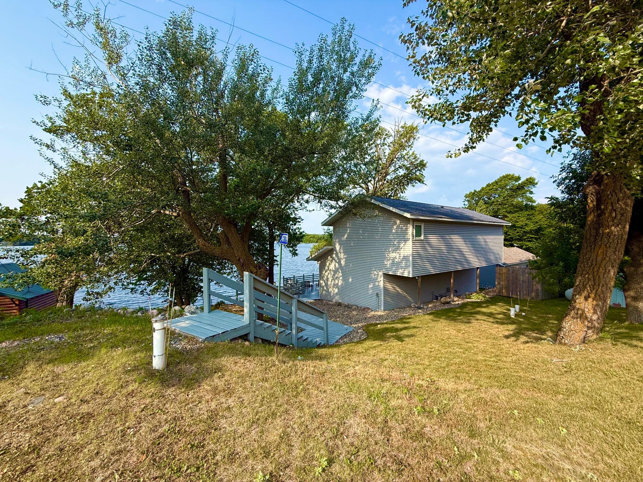 Lakehome 7122258