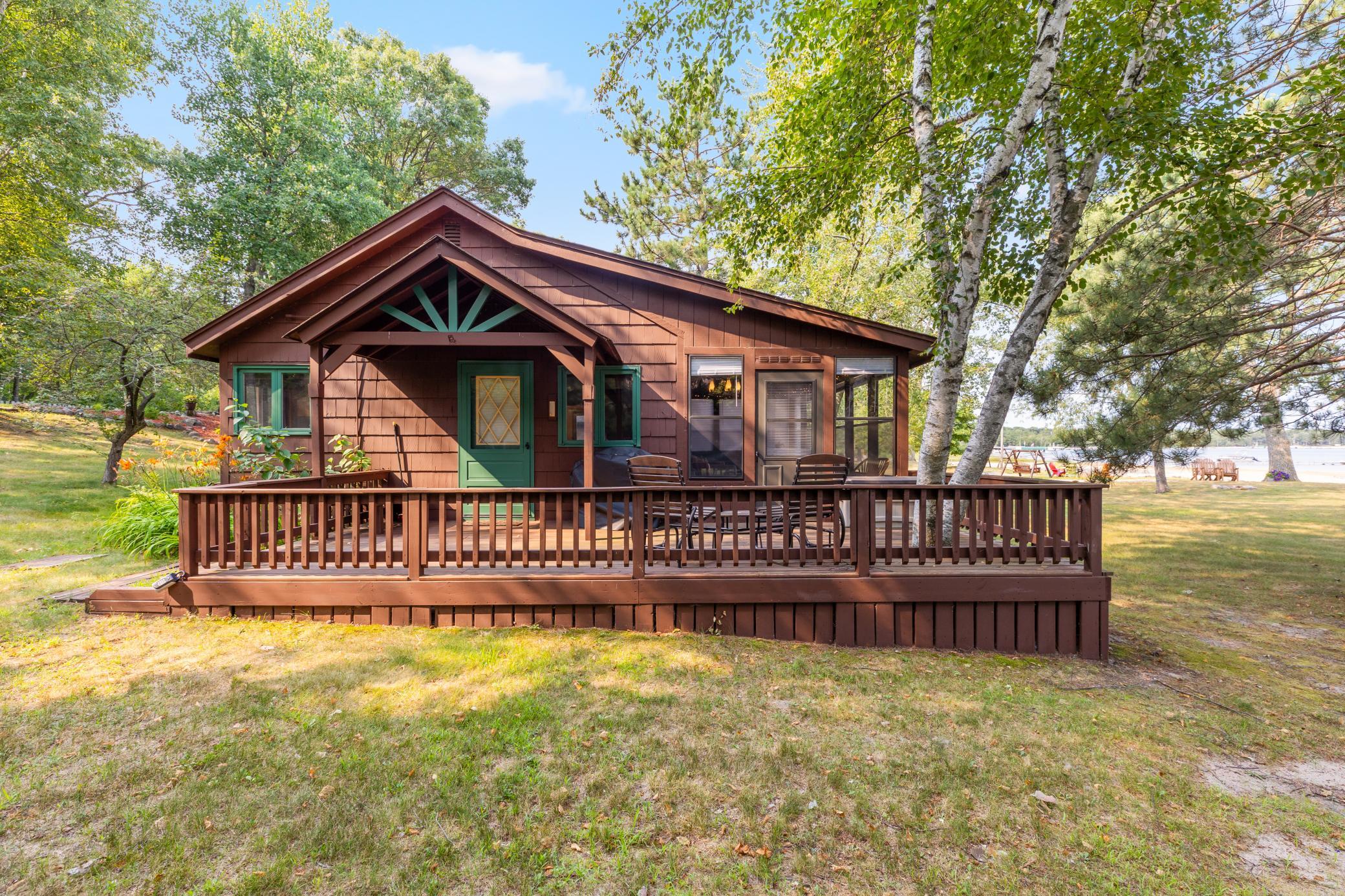 Lakehome 7123616