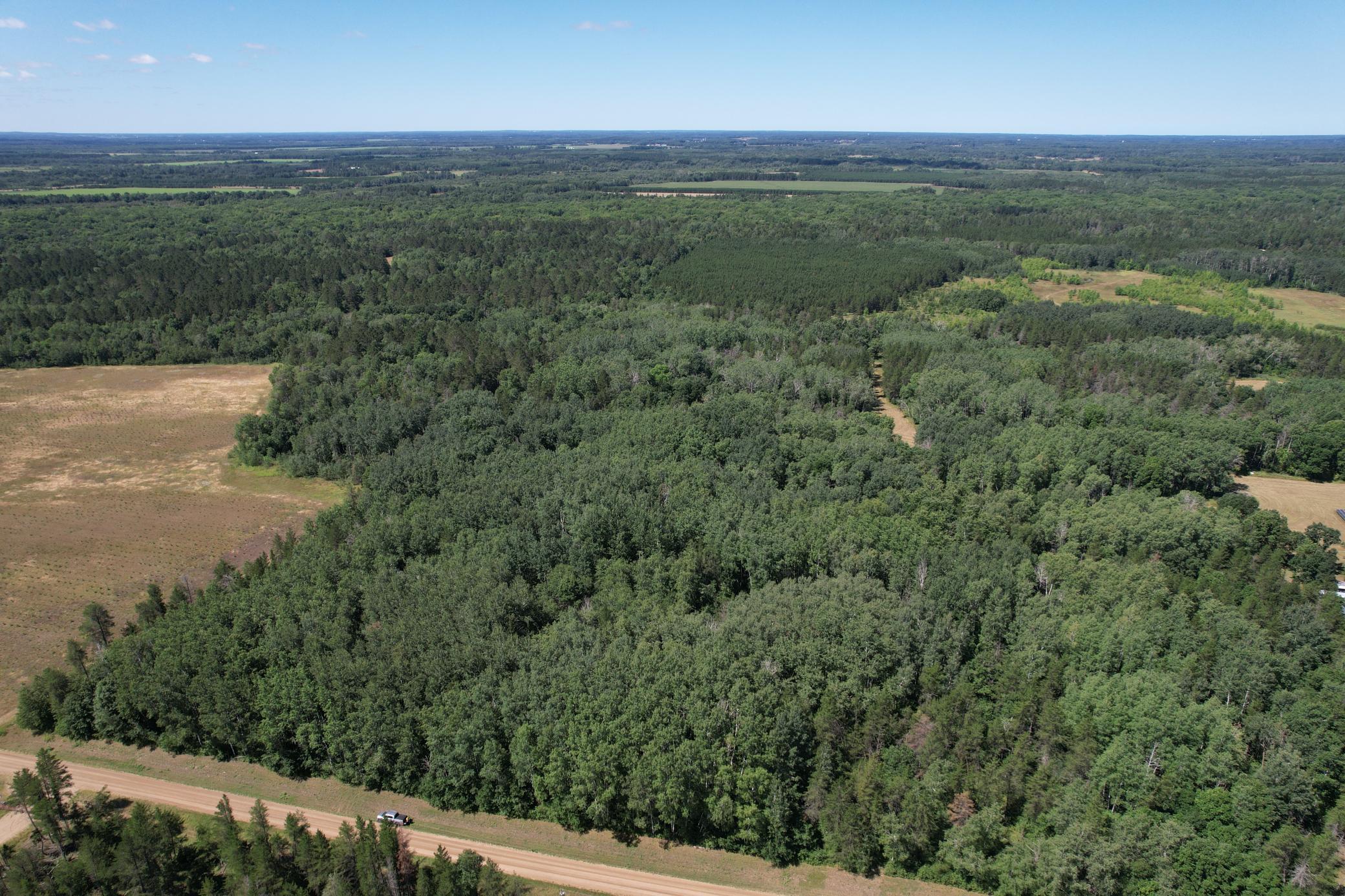 Land 7124615