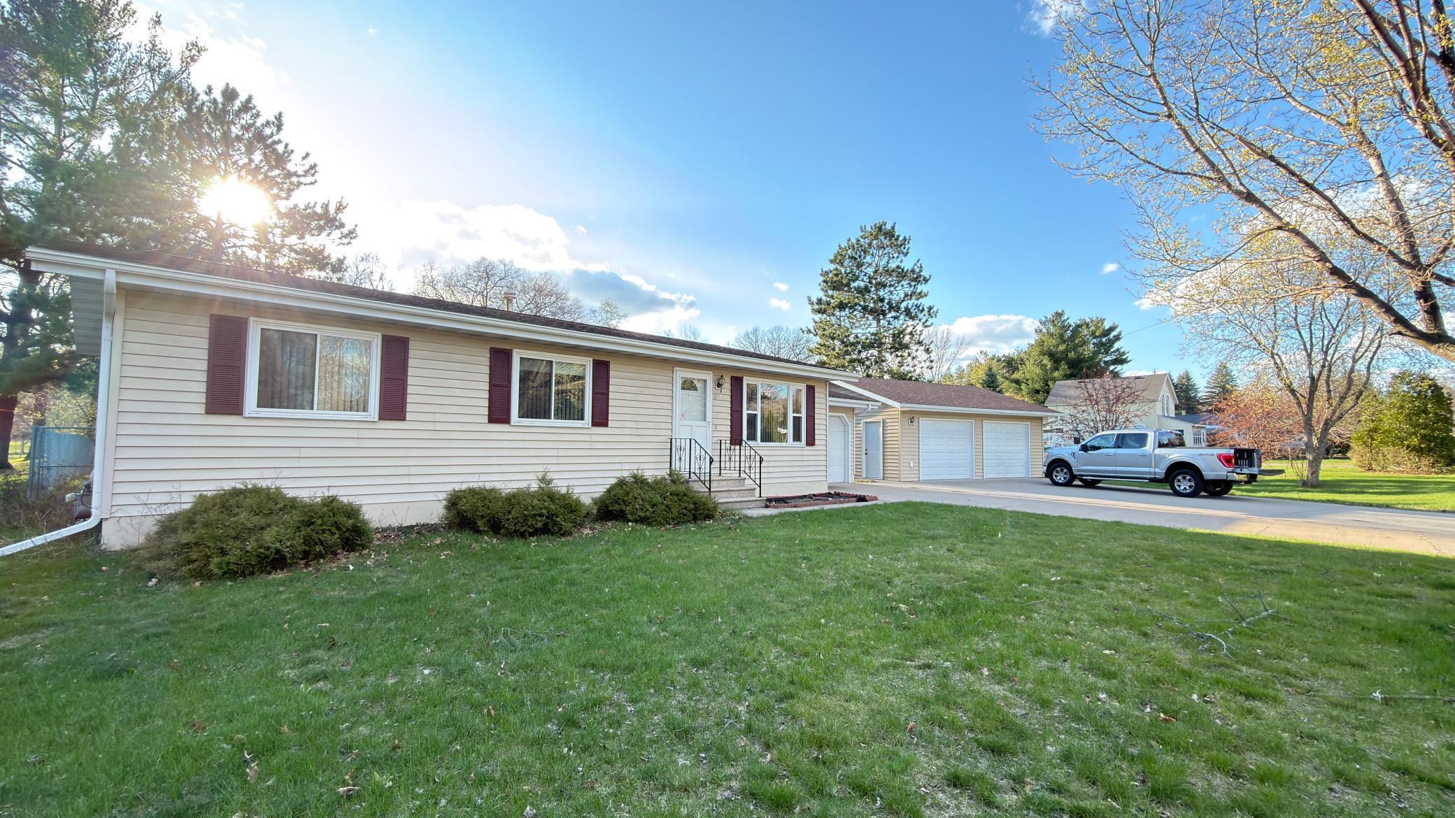 Residential 7124725