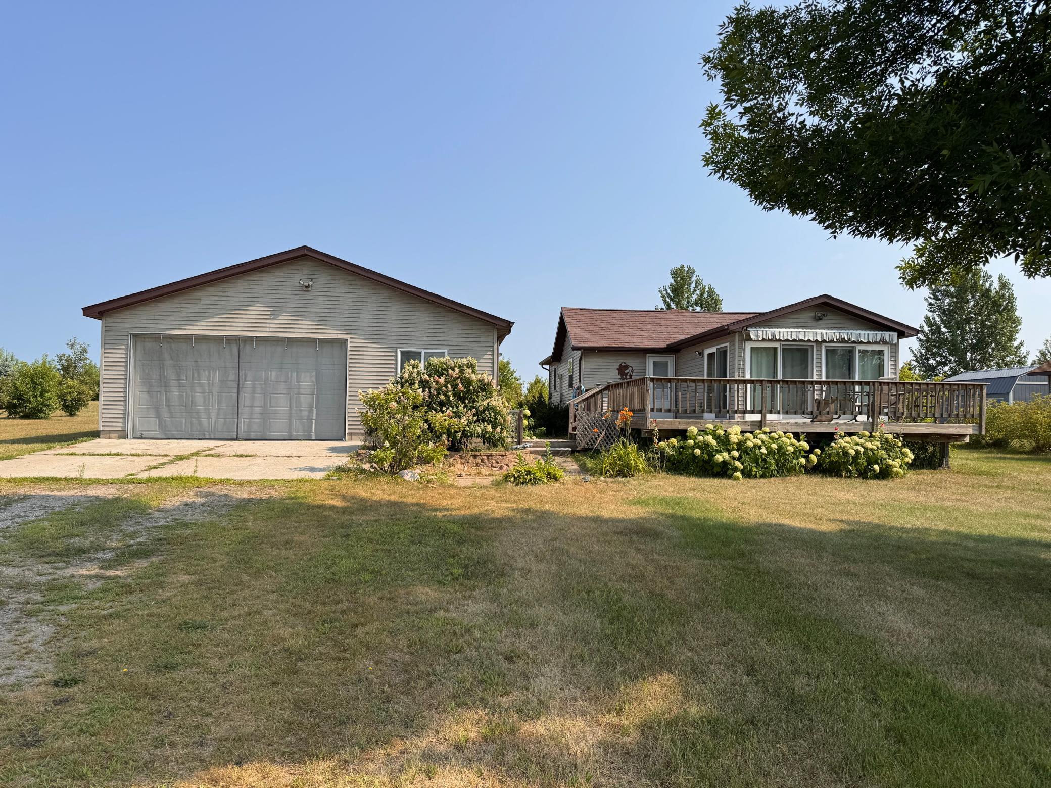 Lakehome 7127127