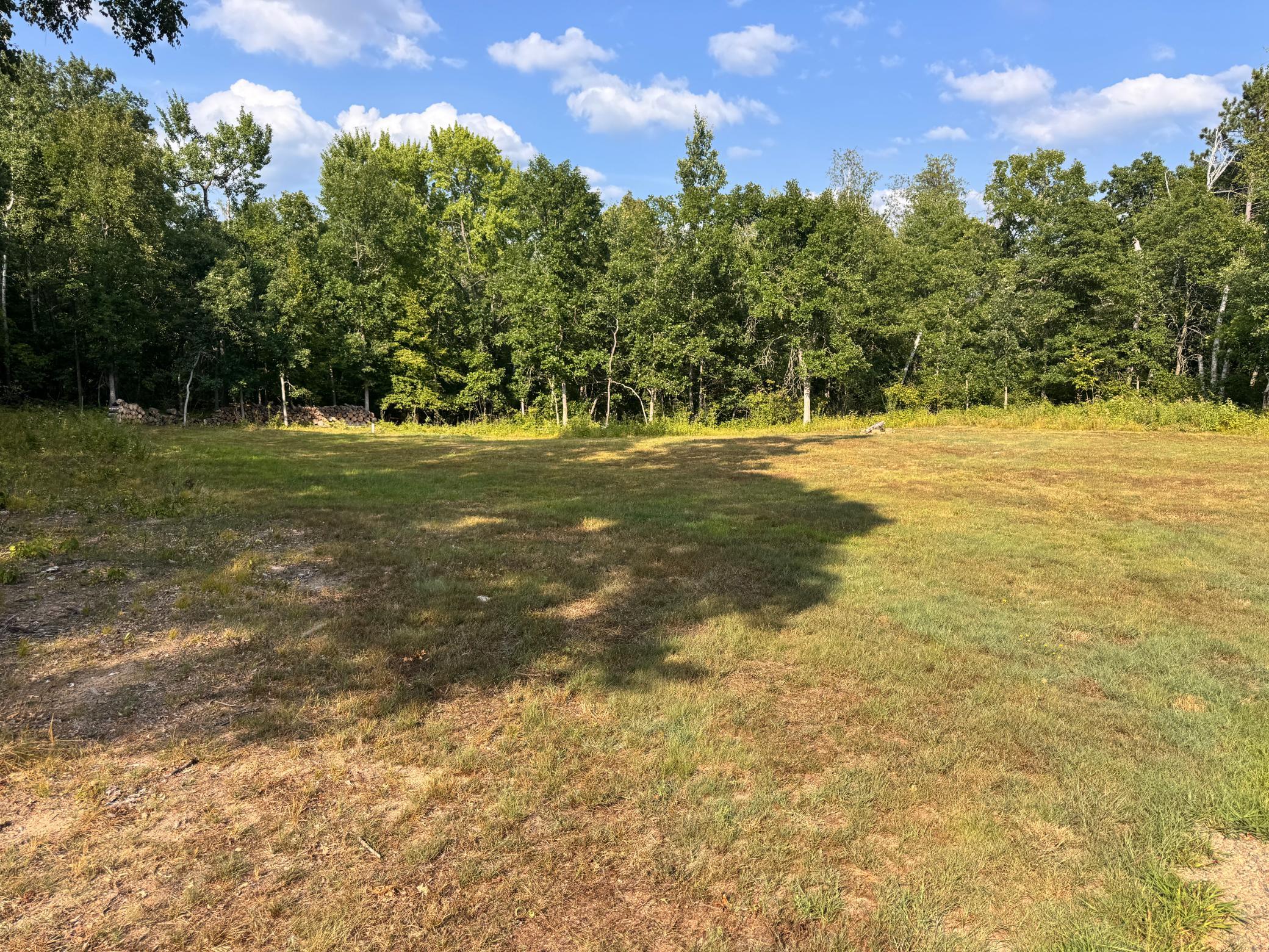 Land 7128150