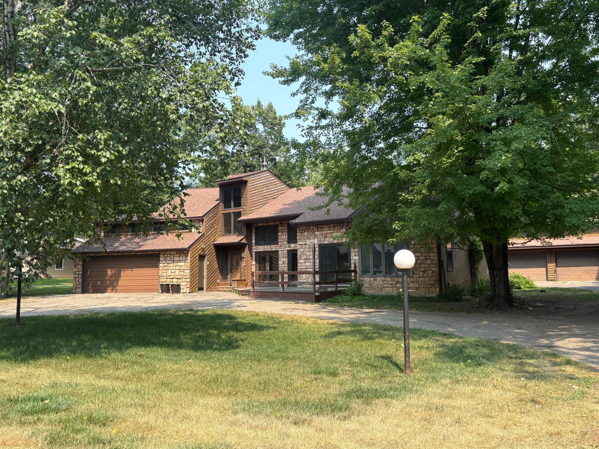 Lakehome 7128219