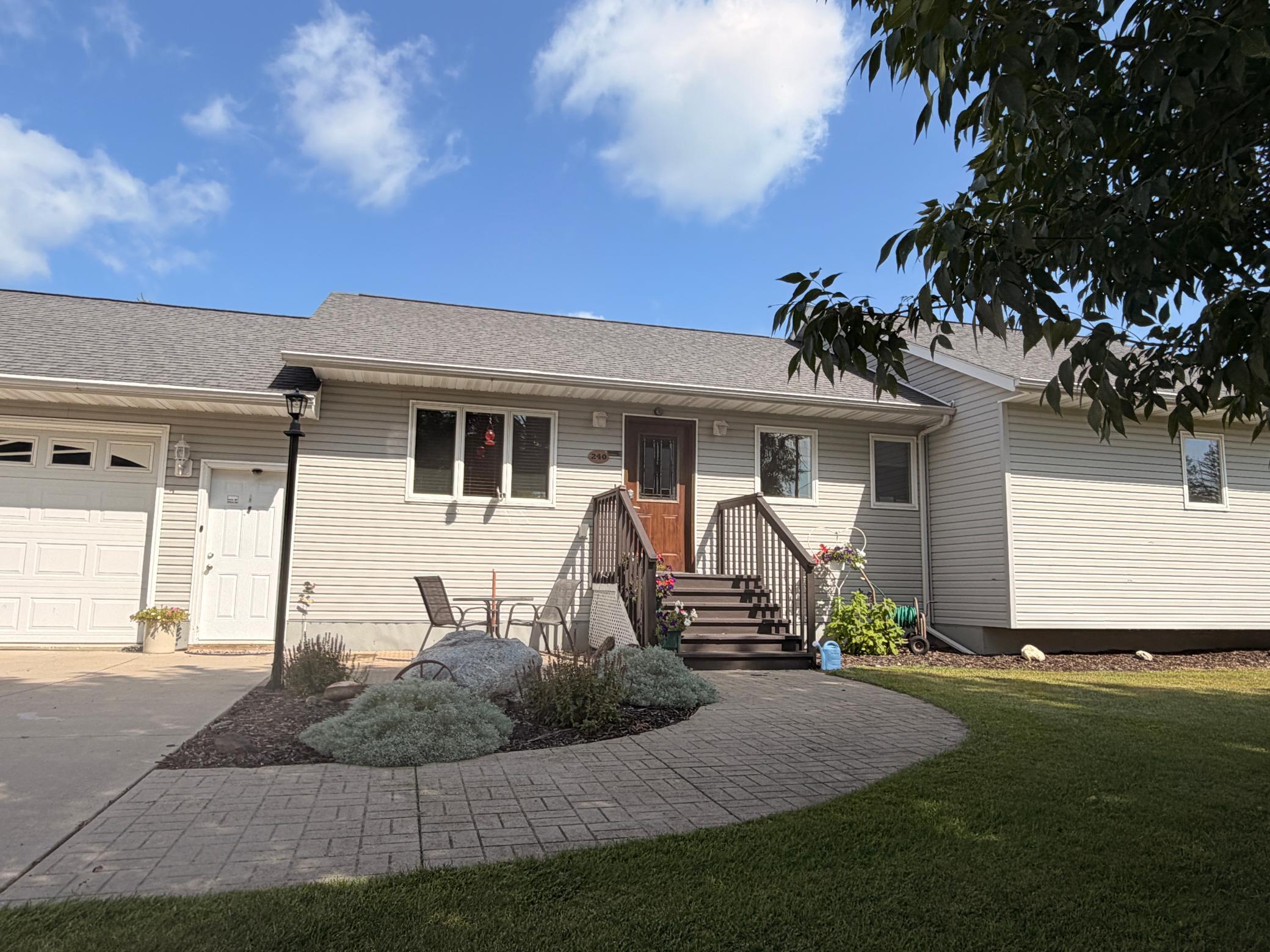 Residential 7131765