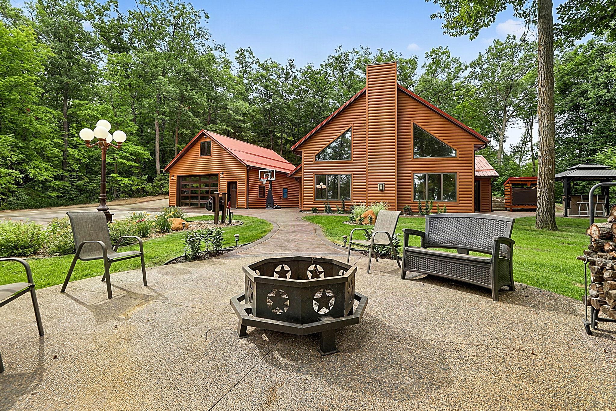 Lakehome 7133163