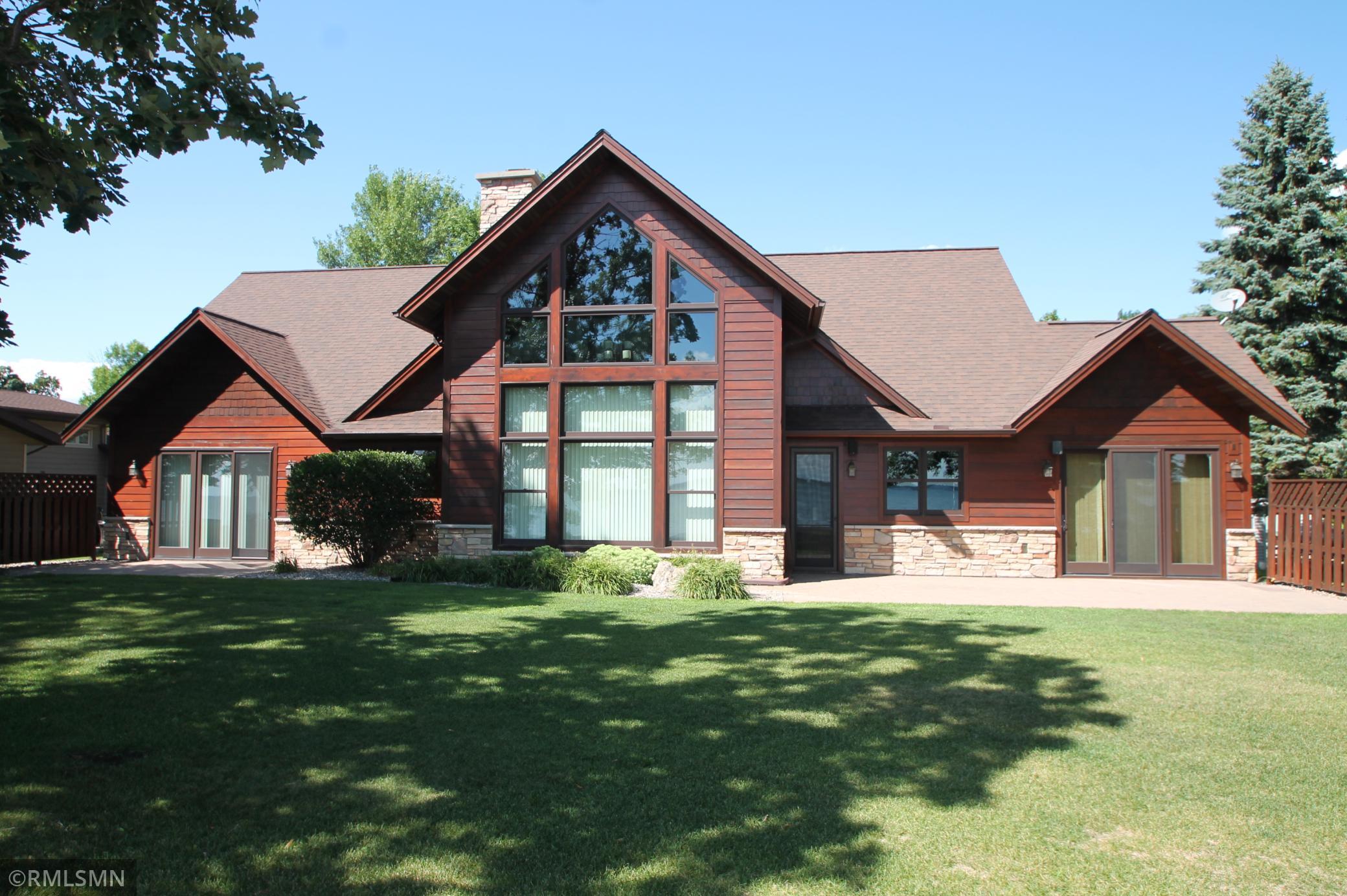 Lakehome 7133430