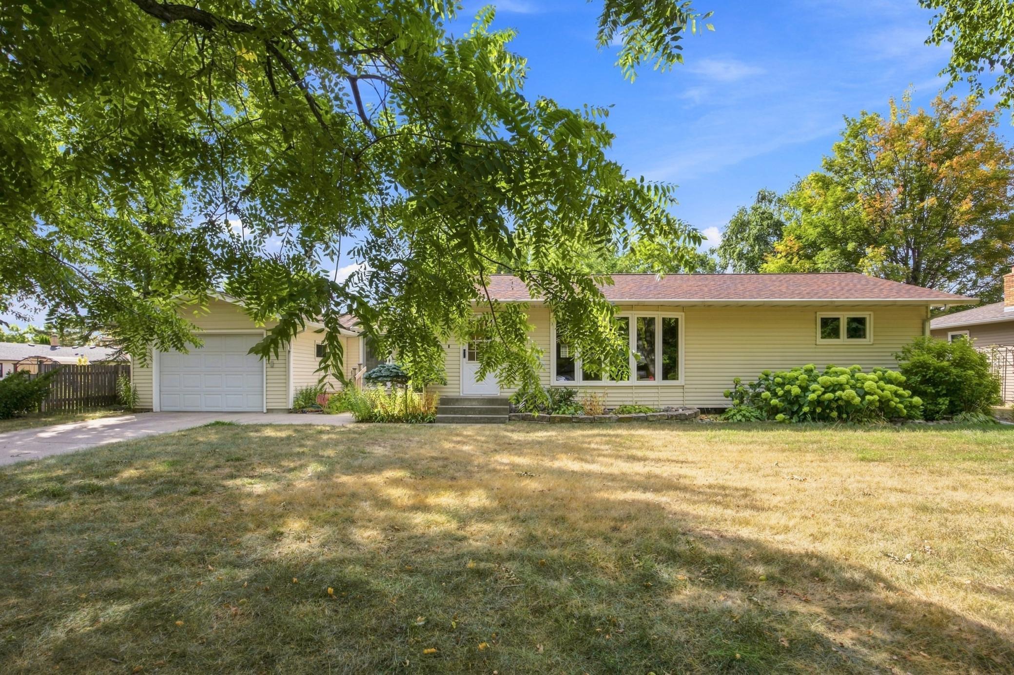 Residential 7136123