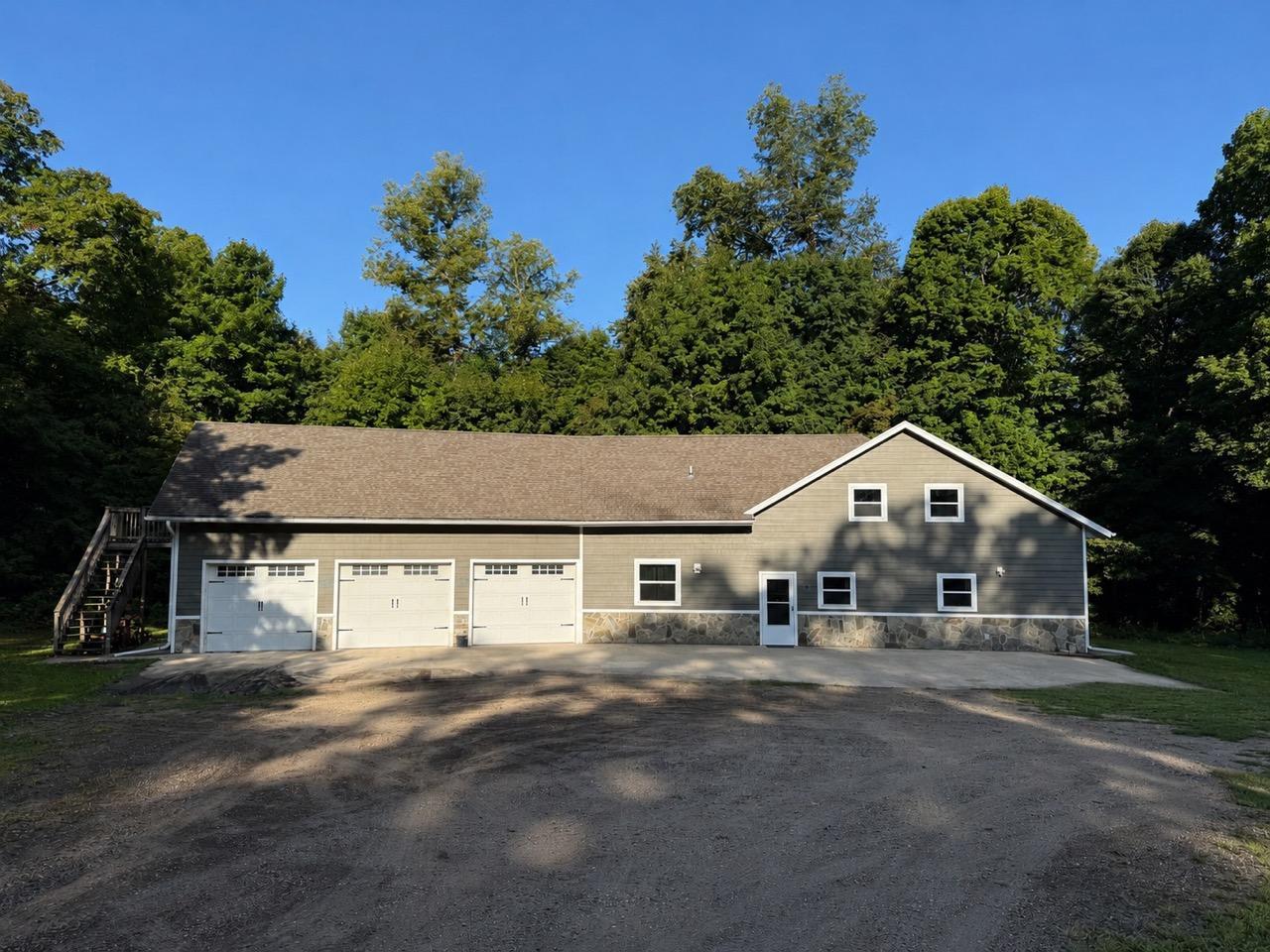 Lakehome 7136679