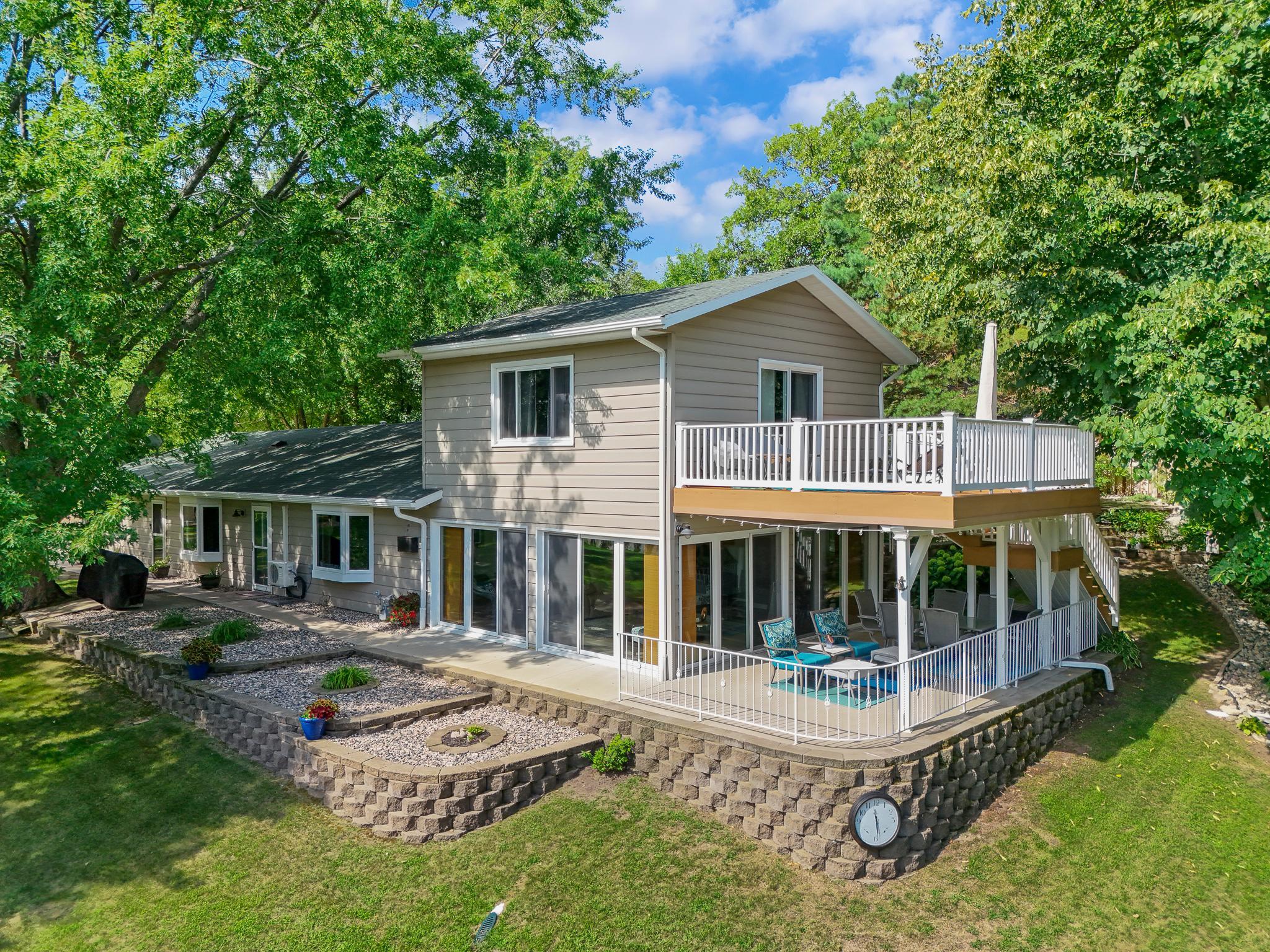 Lakehome 7137186
