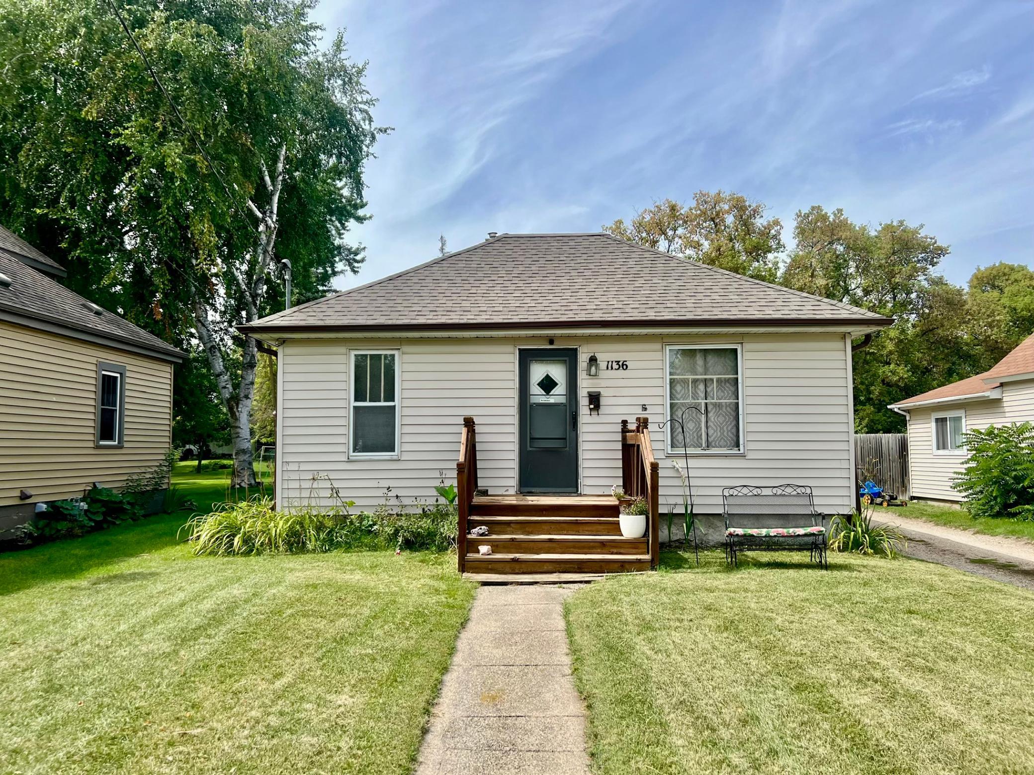 Residential 7137205