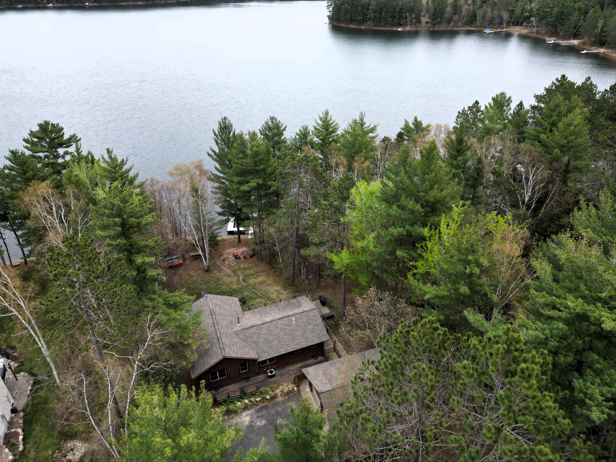 Lakehome 7137506