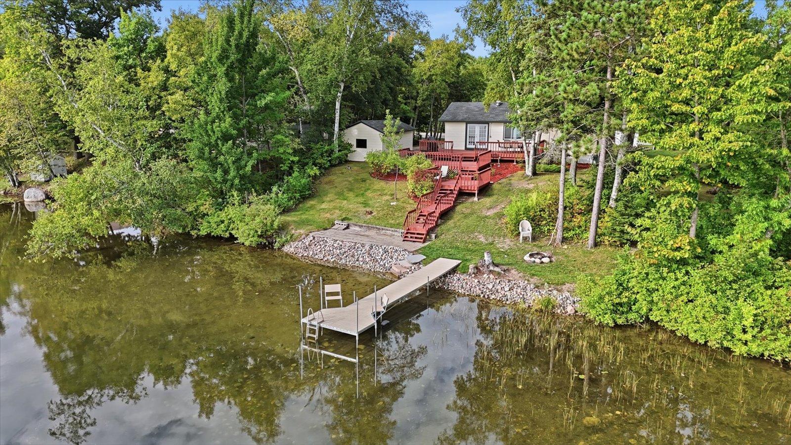 Lakehome 7139791