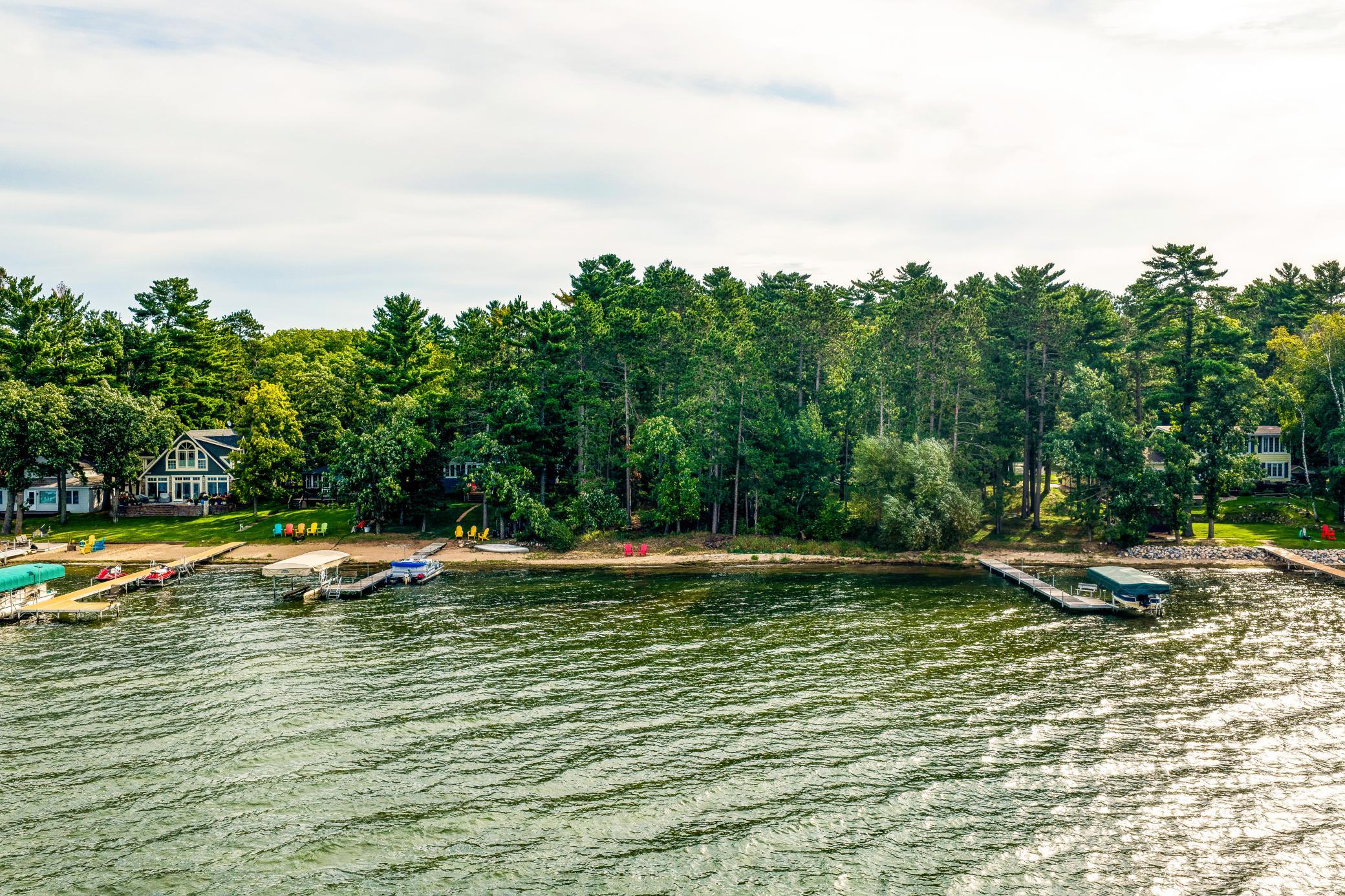 Lakehome 7140412