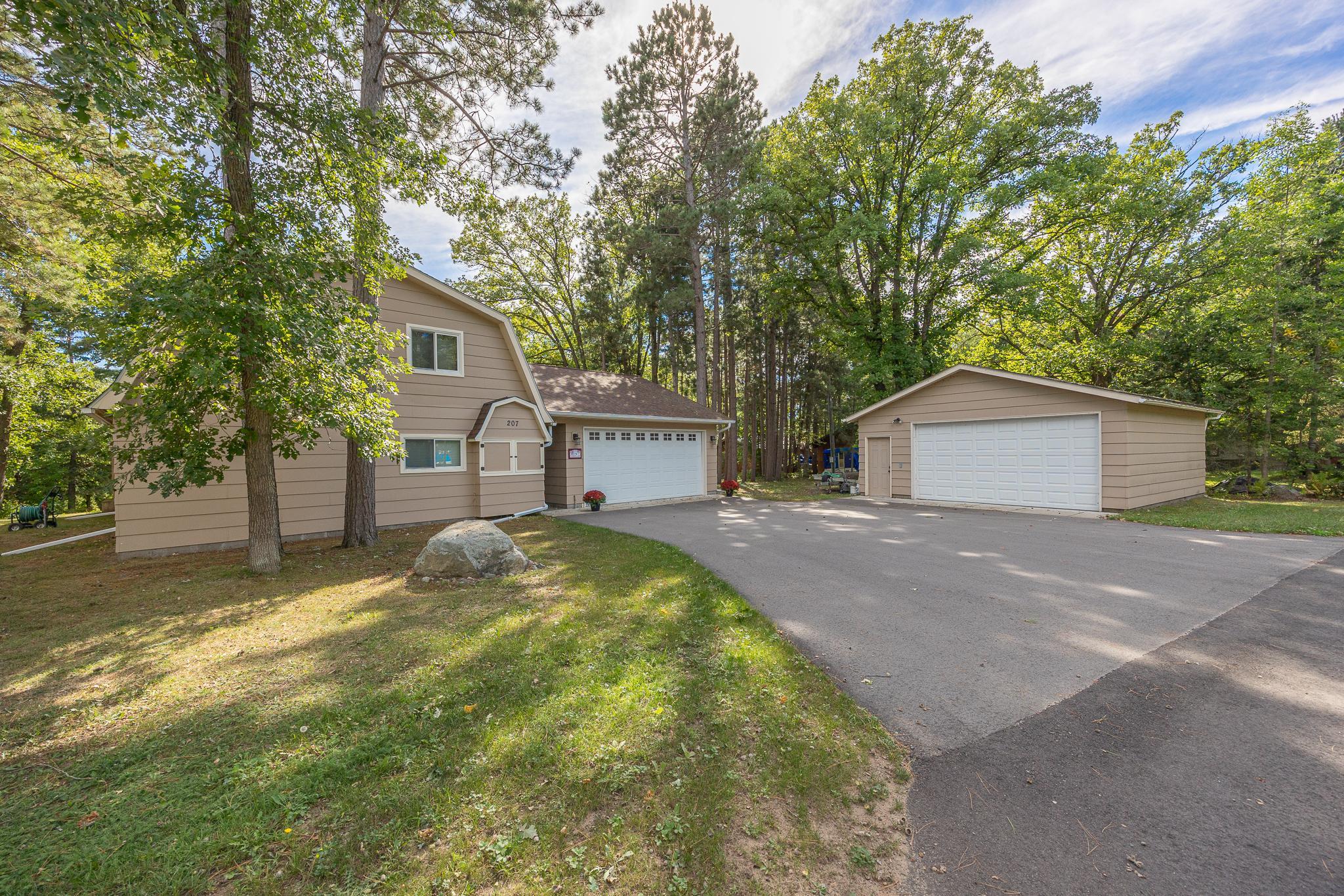 Lakehome 7141160