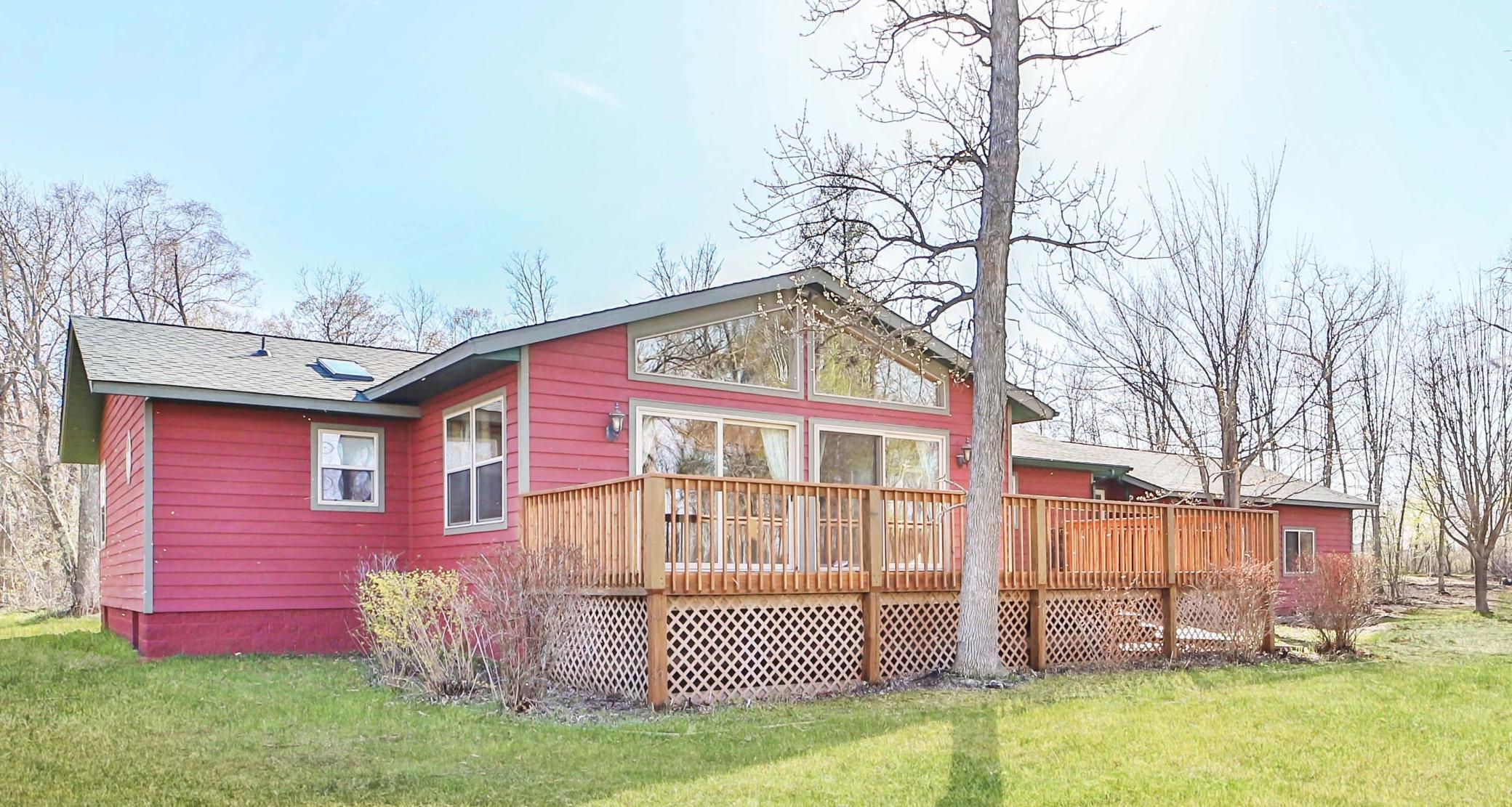 Lakehome 7142847