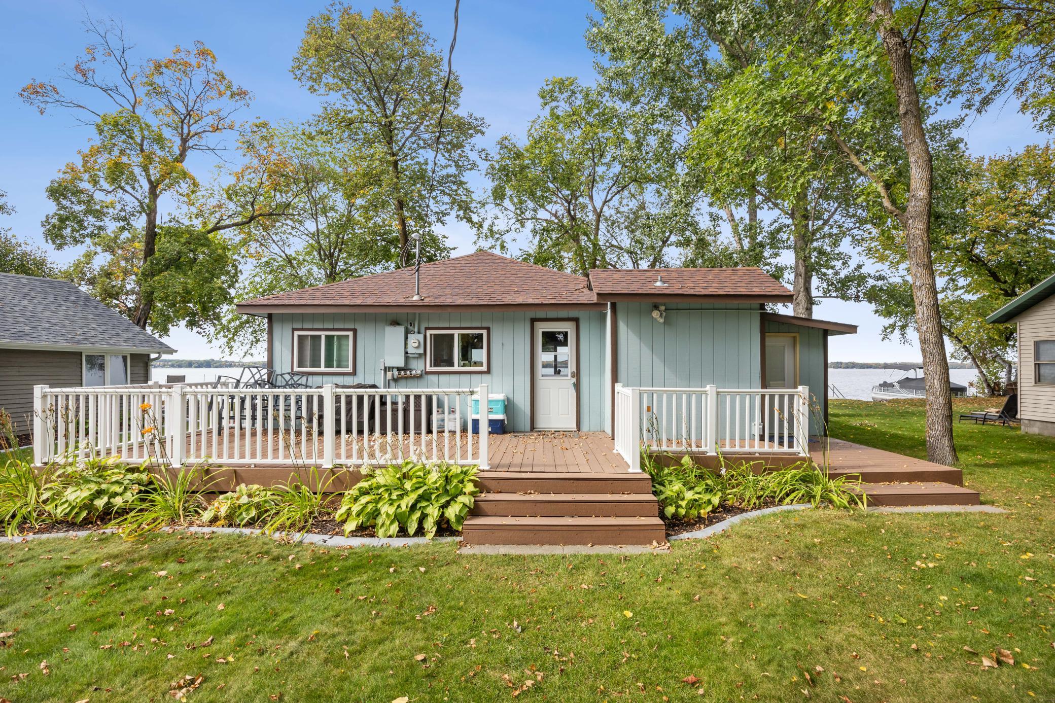Lakehome 7143826