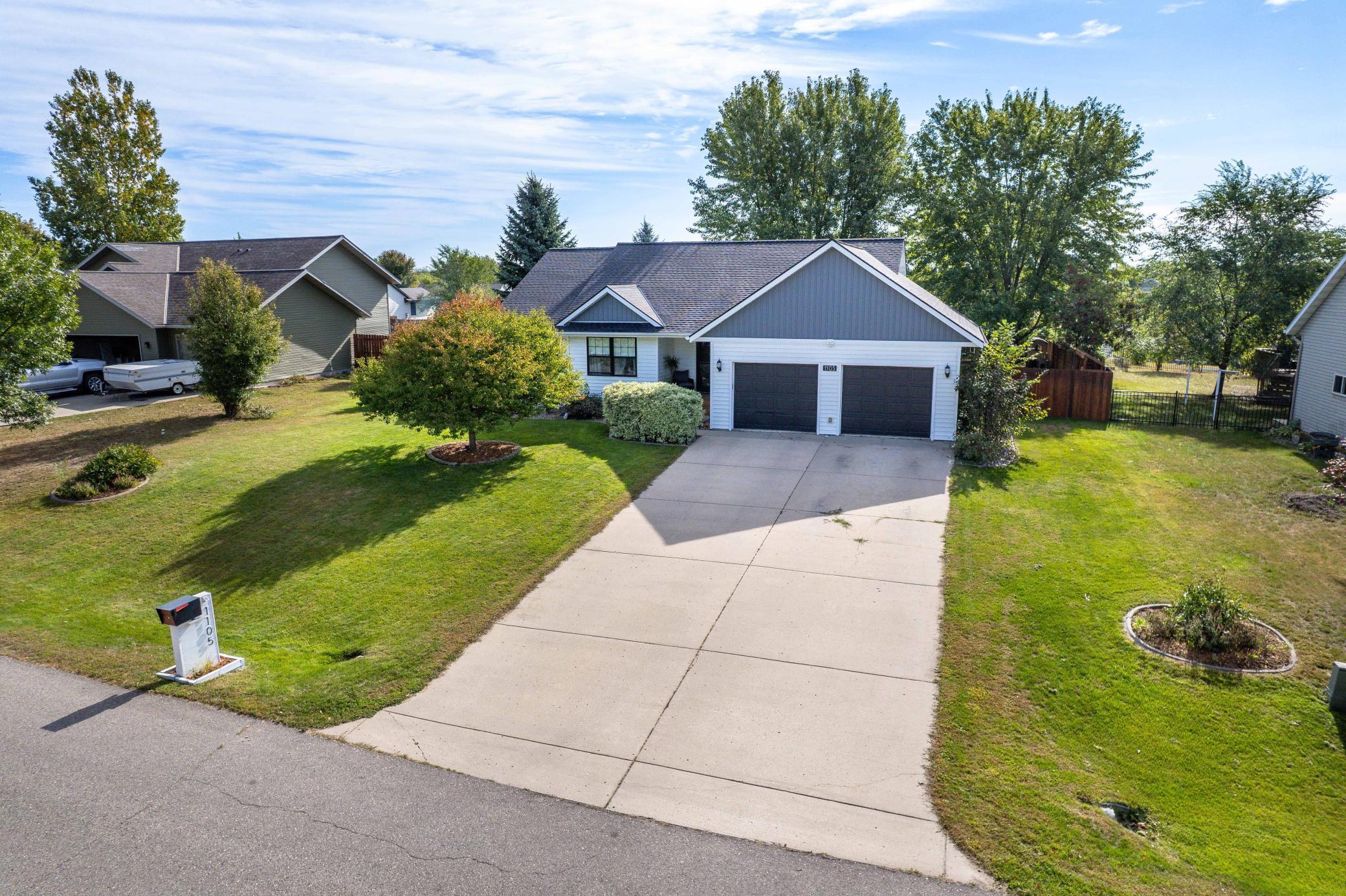 Residential 7146843