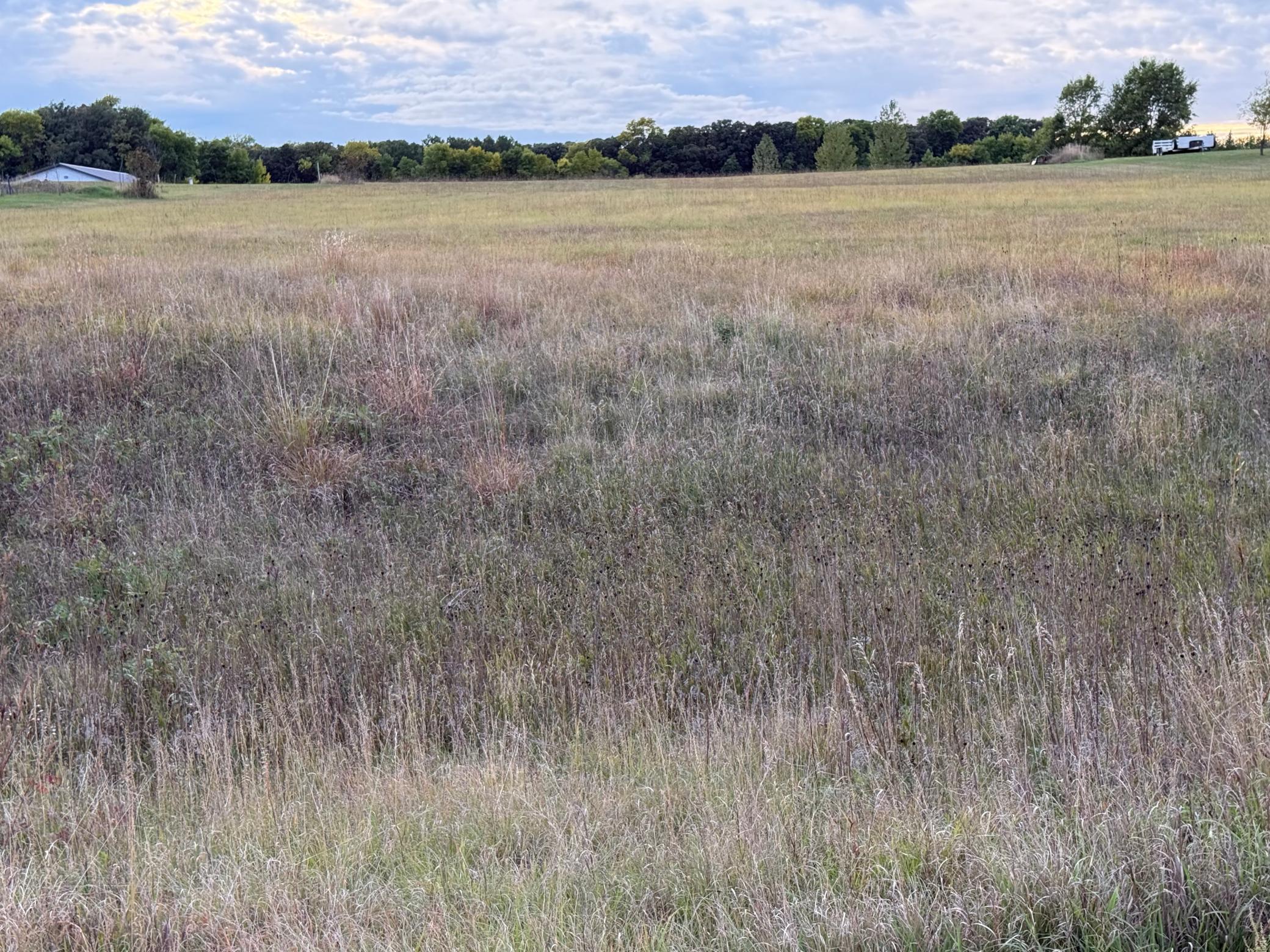 Land 7147226