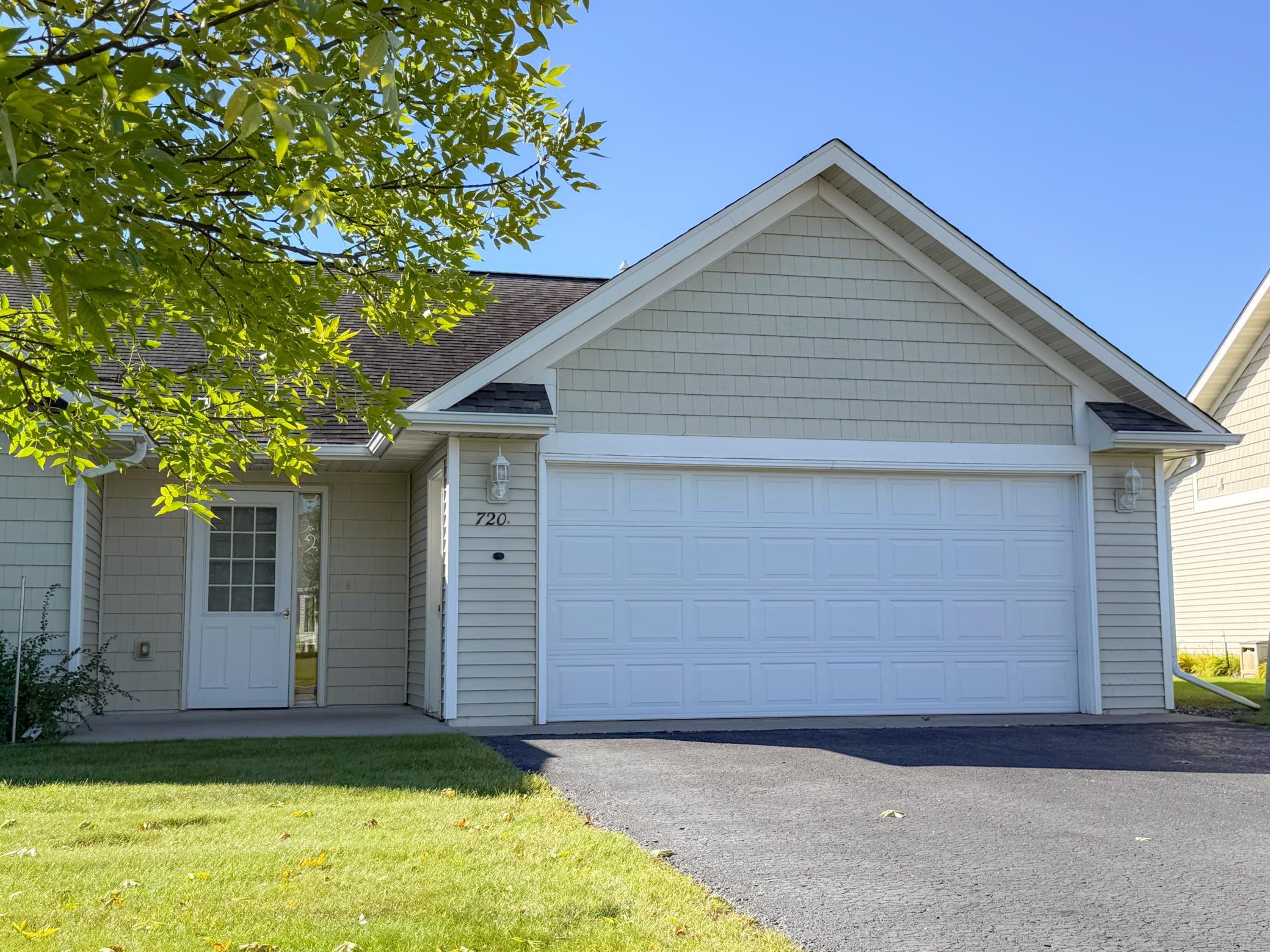 Residential 7149670