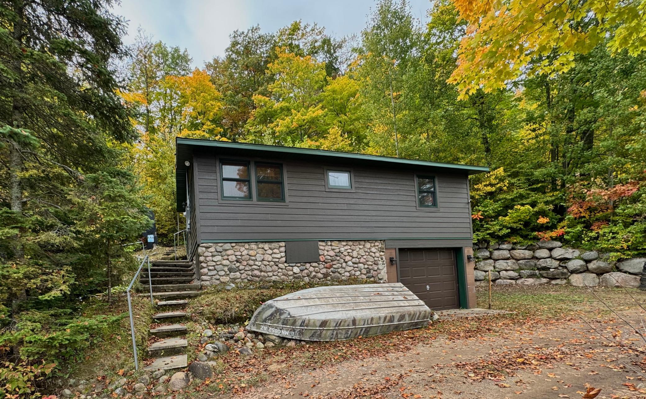 Lakehome 7152447
