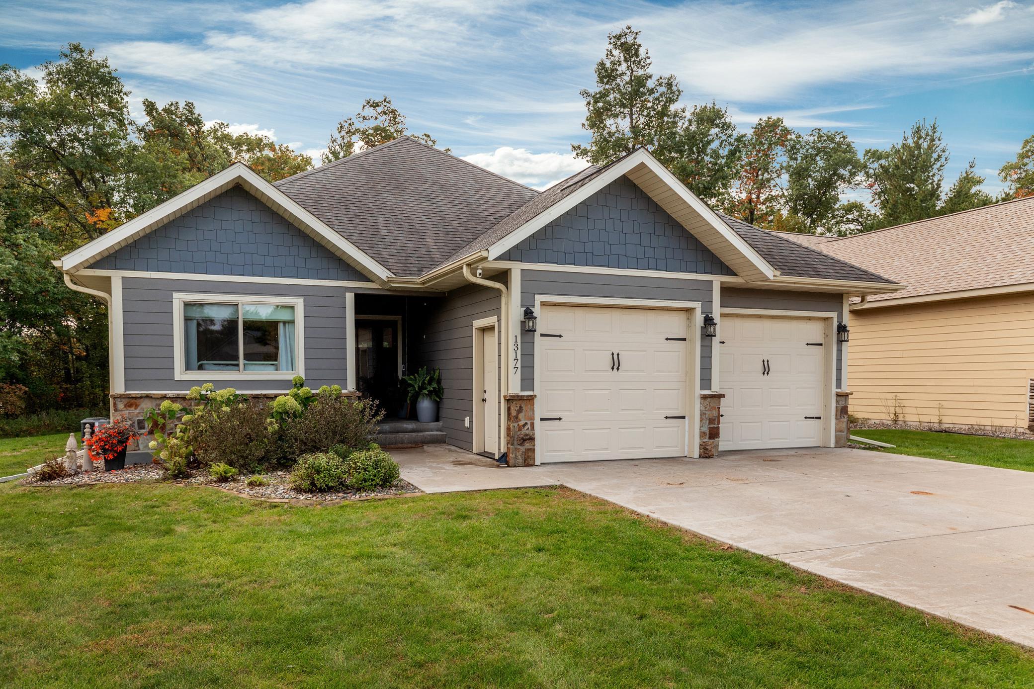 Lakehome 7152591