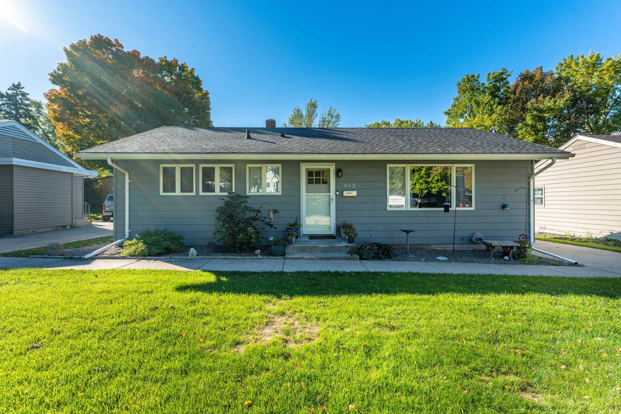 Residential 7155672
