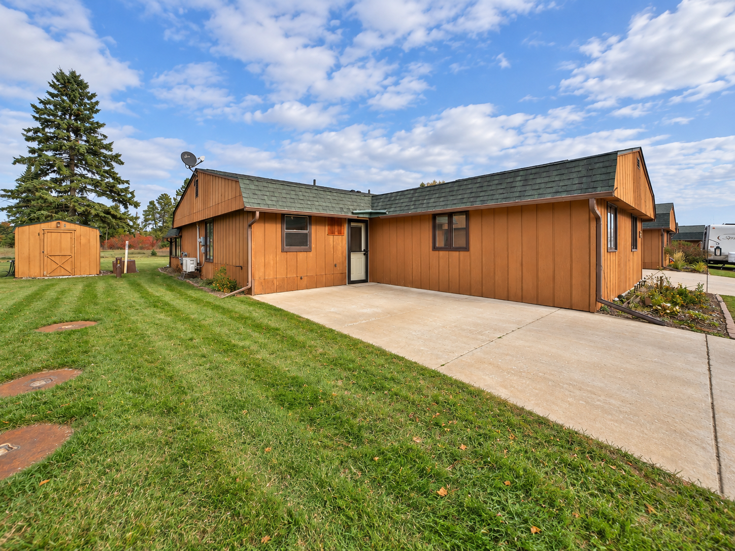 Residential 7155918