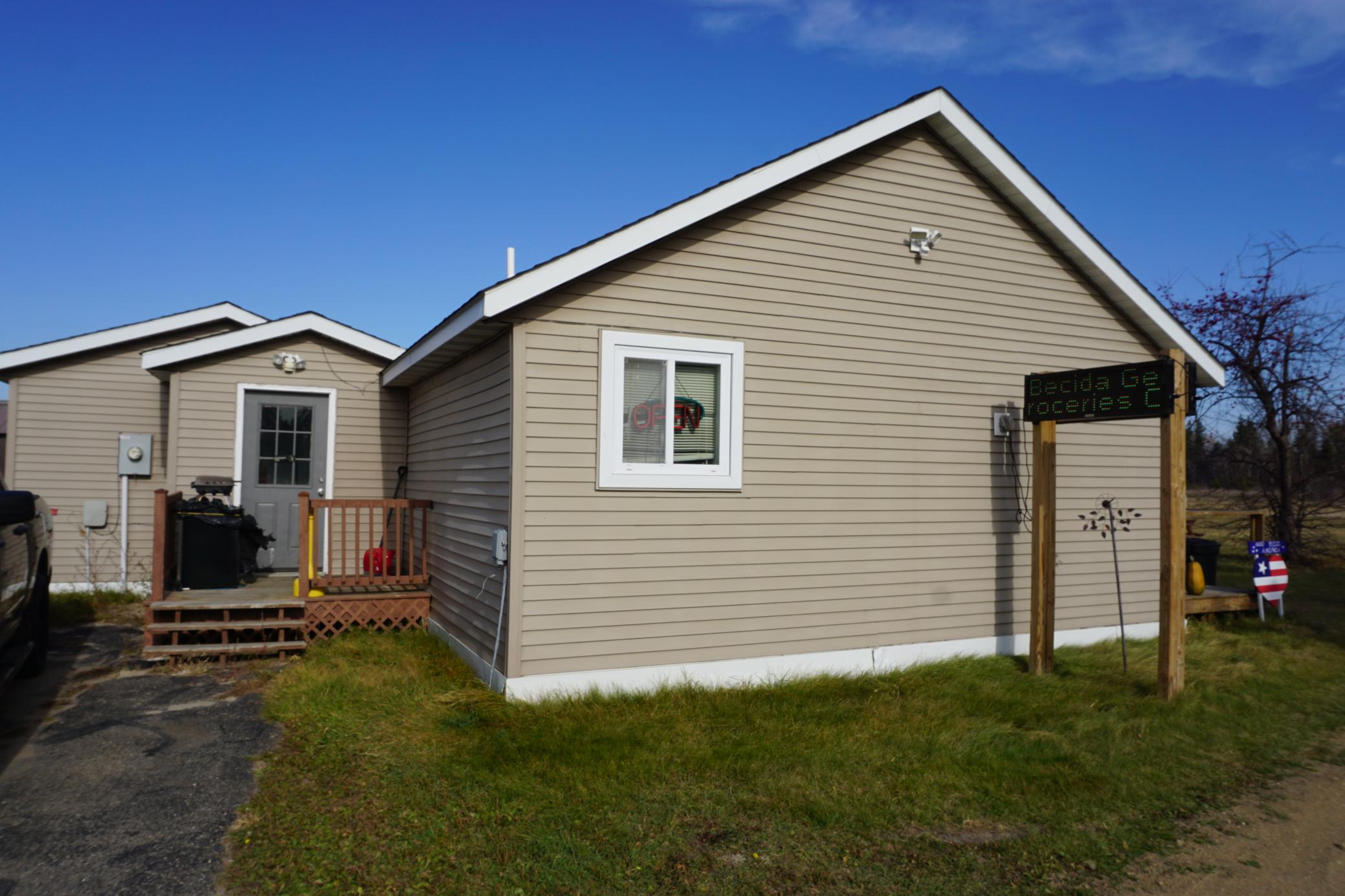 Residential 7158896
