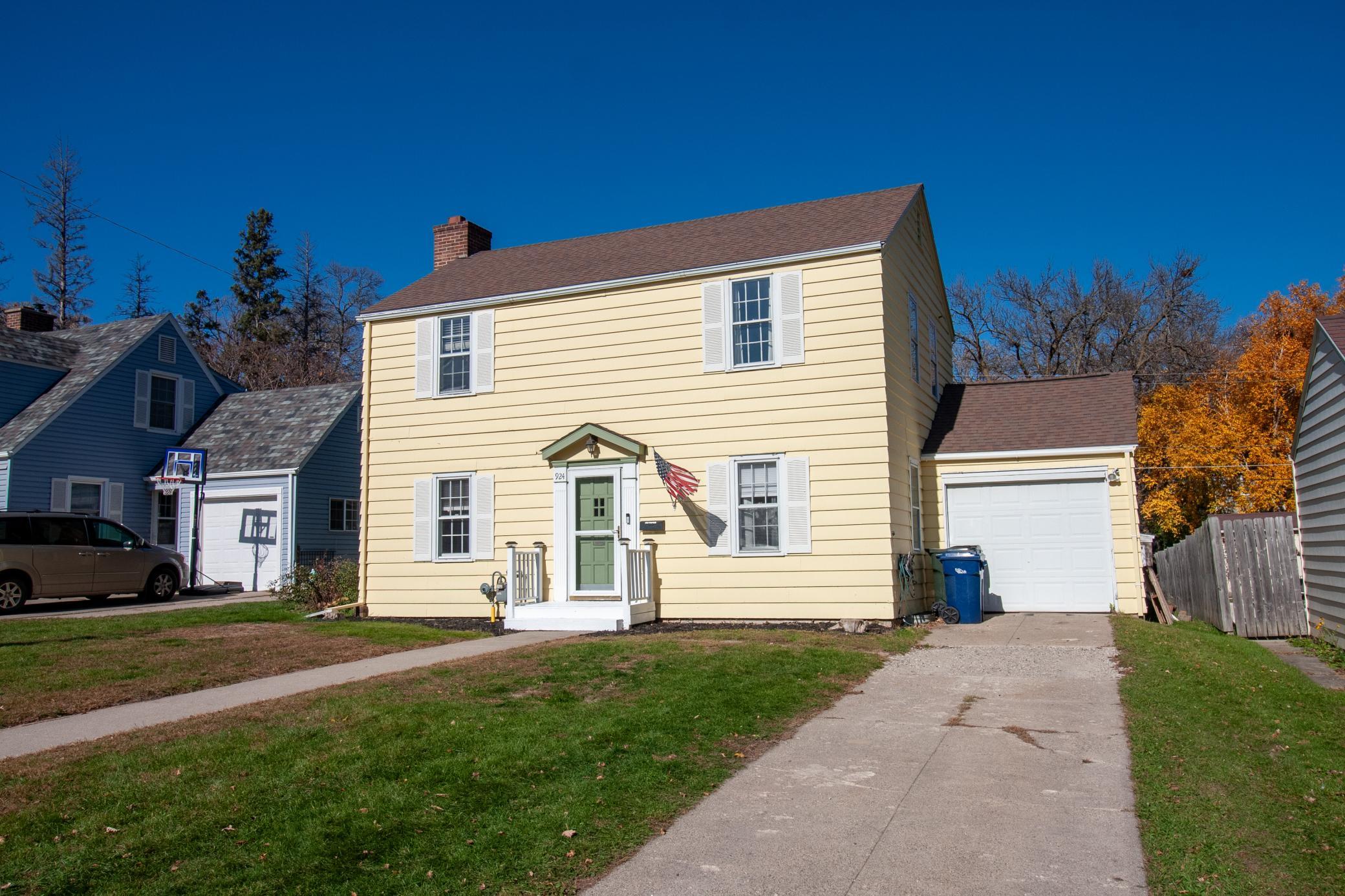 Residential 7164286
